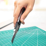 Deli Cutting Knife Small Metal With Lock E2056 - thestationerycompany.pk