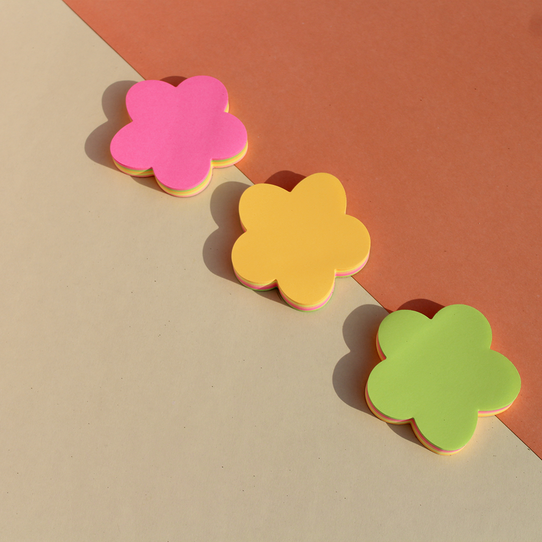Flower Shape Sticky Notes β thestationerycompany.pk